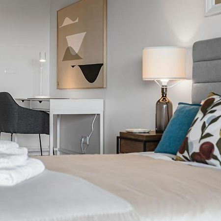 Studio In Cascais -Sea View -Pool Экстерьер фото