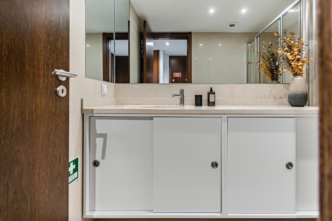Studio In Cascais -Sea View -Pool Экстерьер фото
